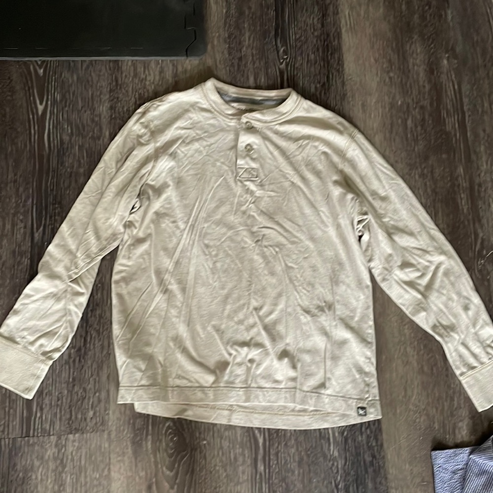 Eddie Bauer tan long sleeve shirt